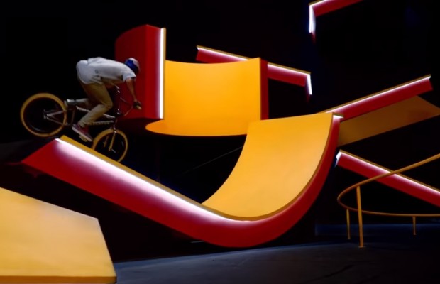  Kaleidoscope – BMX: Mira las cosas diferente