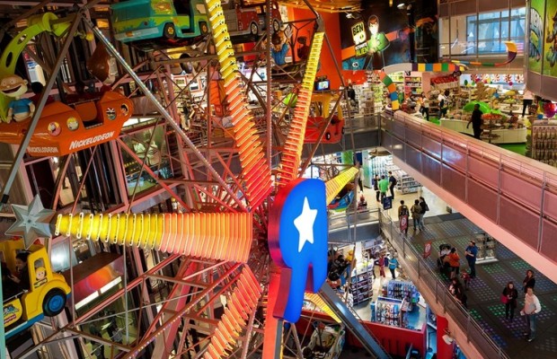  BBDO Atlanta sigue festejando con Toys «R» Us