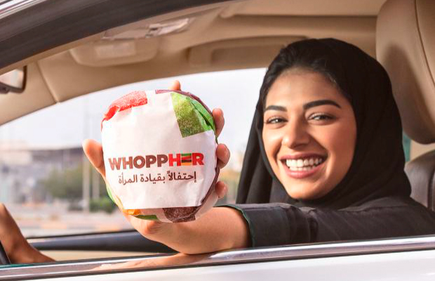  WhoppHER: la hamburguesa para mujeres al volante en Arabia Saudita