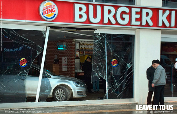  Burger King promociona su delivery con fotos reales de accidentes de auto
