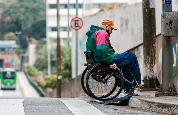  Ford diseña el Accessibility Mat para conductores con discapacidad